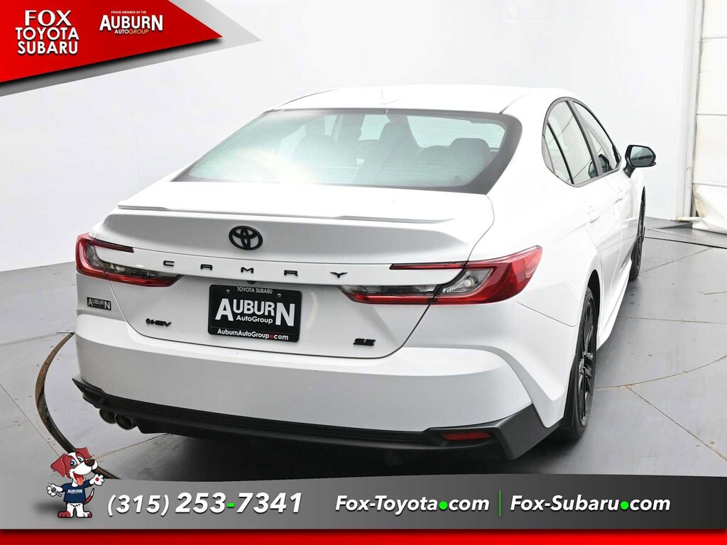 Used 2025 Toyota Camry SE Sedan