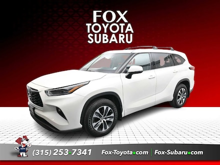 2021 Toyota Highlander XLE SUV