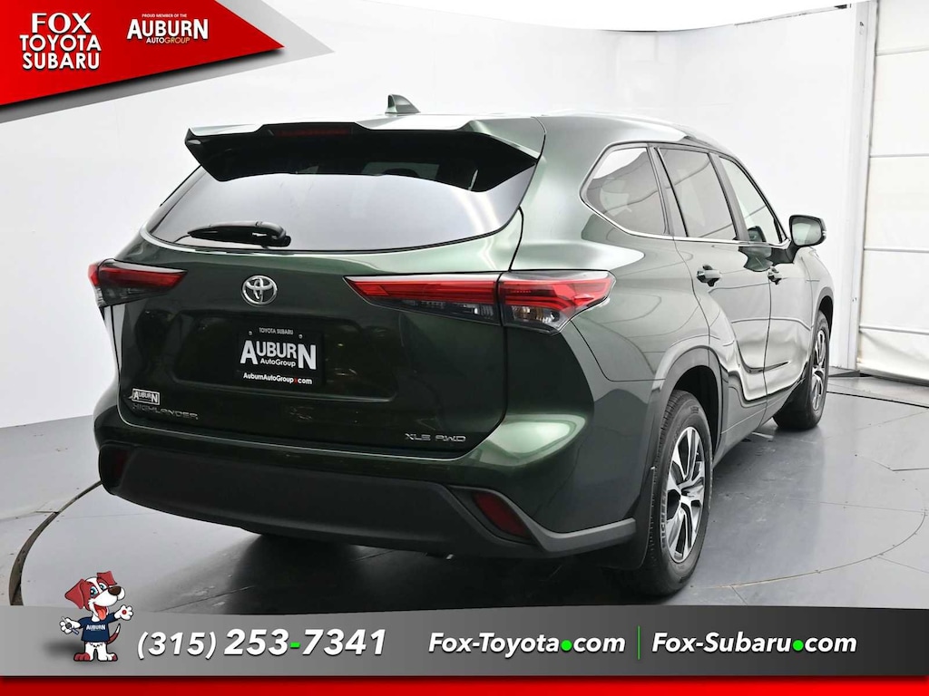 Used 2023 Toyota Highlander XLE SUV