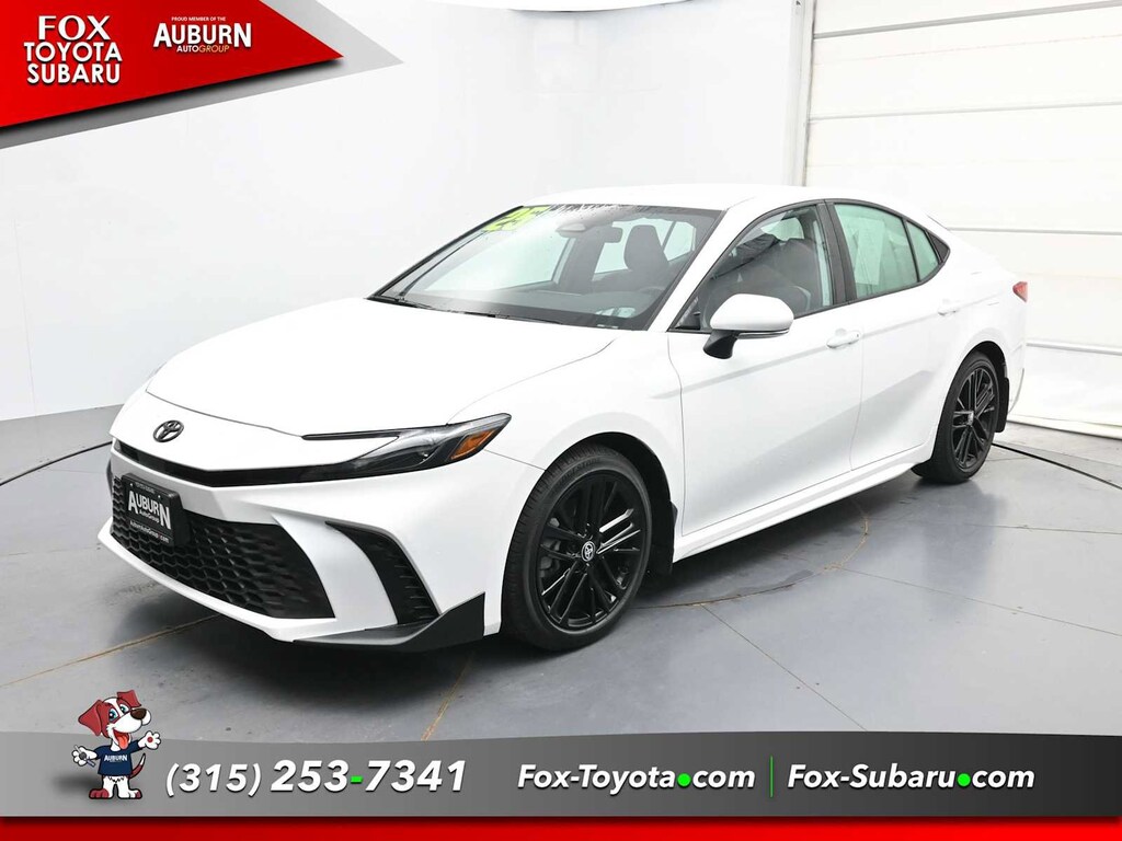 Used 2025 Toyota Camry SE Sedan