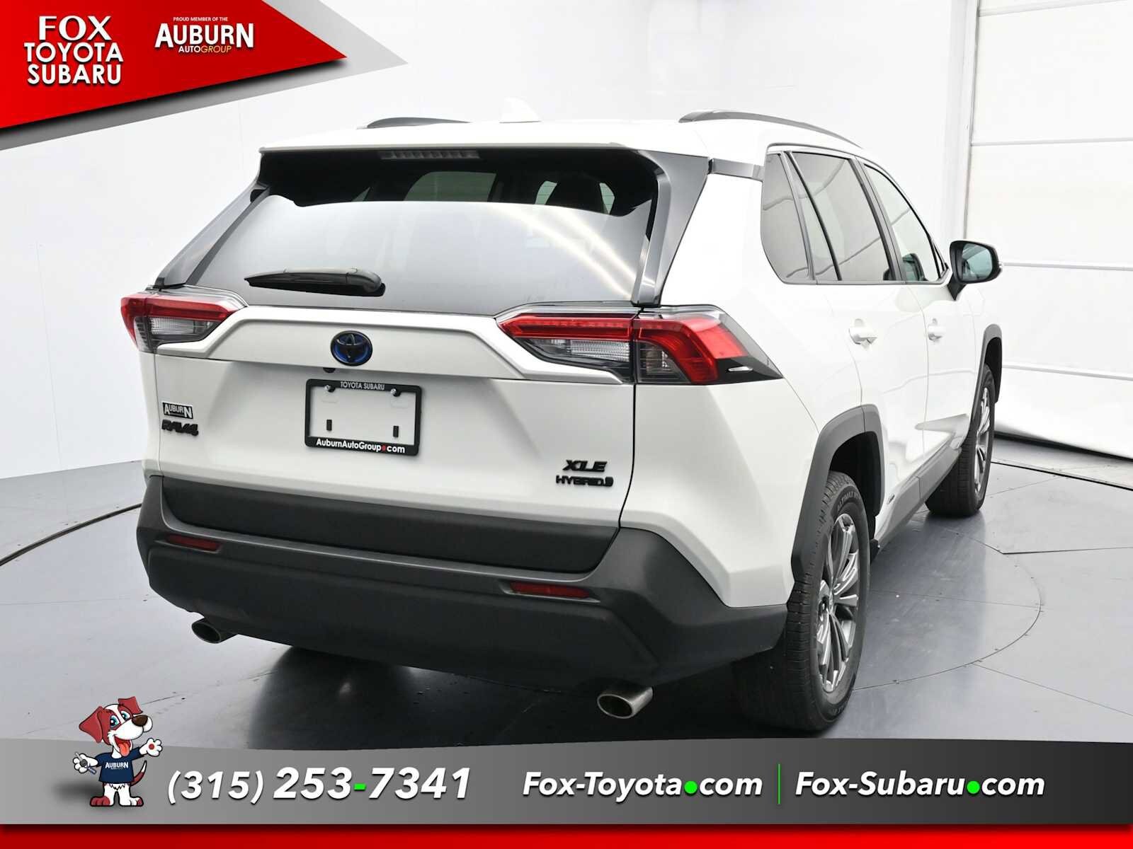 2022 Toyota RAV4 Hybrid XLE Premium photo 4