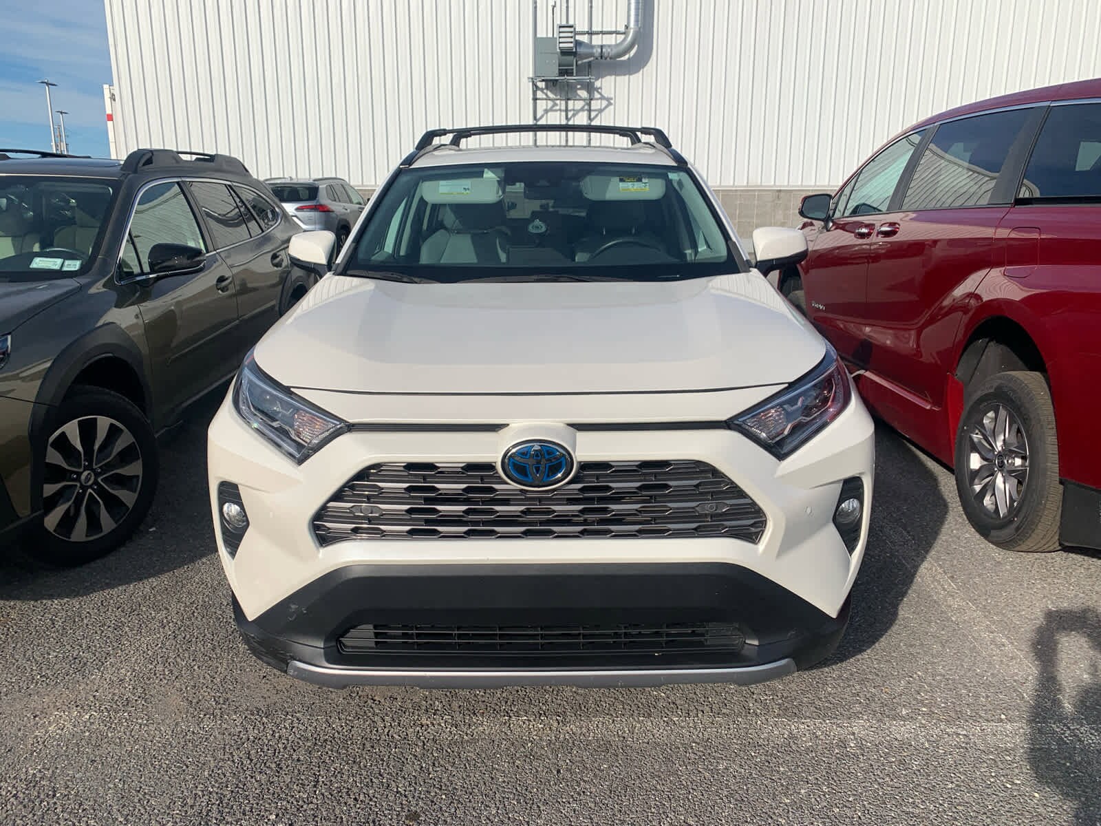 2019 Toyota RAV4 Hybrid Limited photo 2