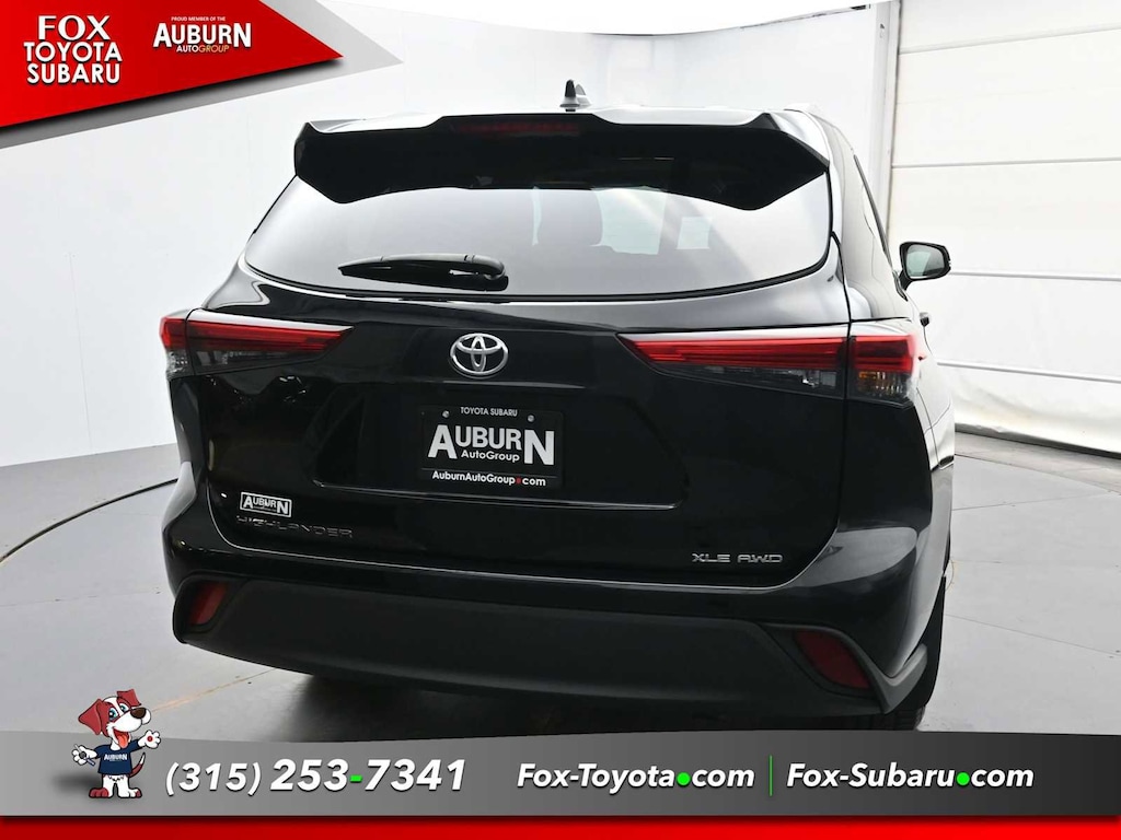 Used 2023 Toyota Highlander XLE SUV