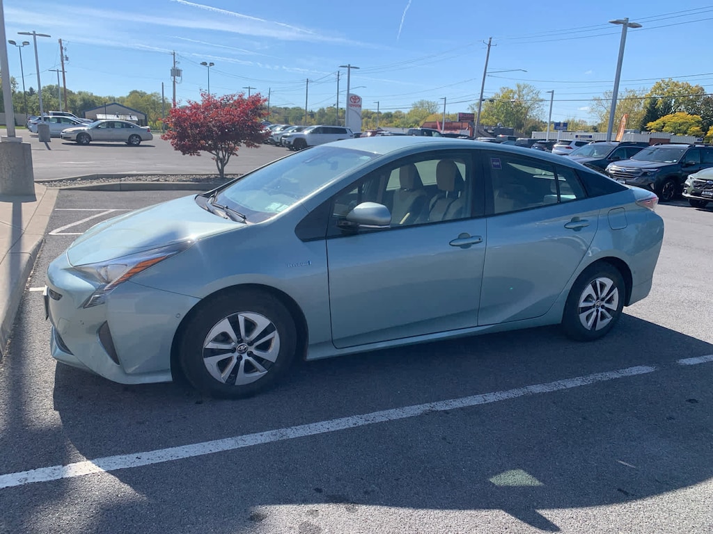 Used 2018 Toyota Prius Two Hatchback