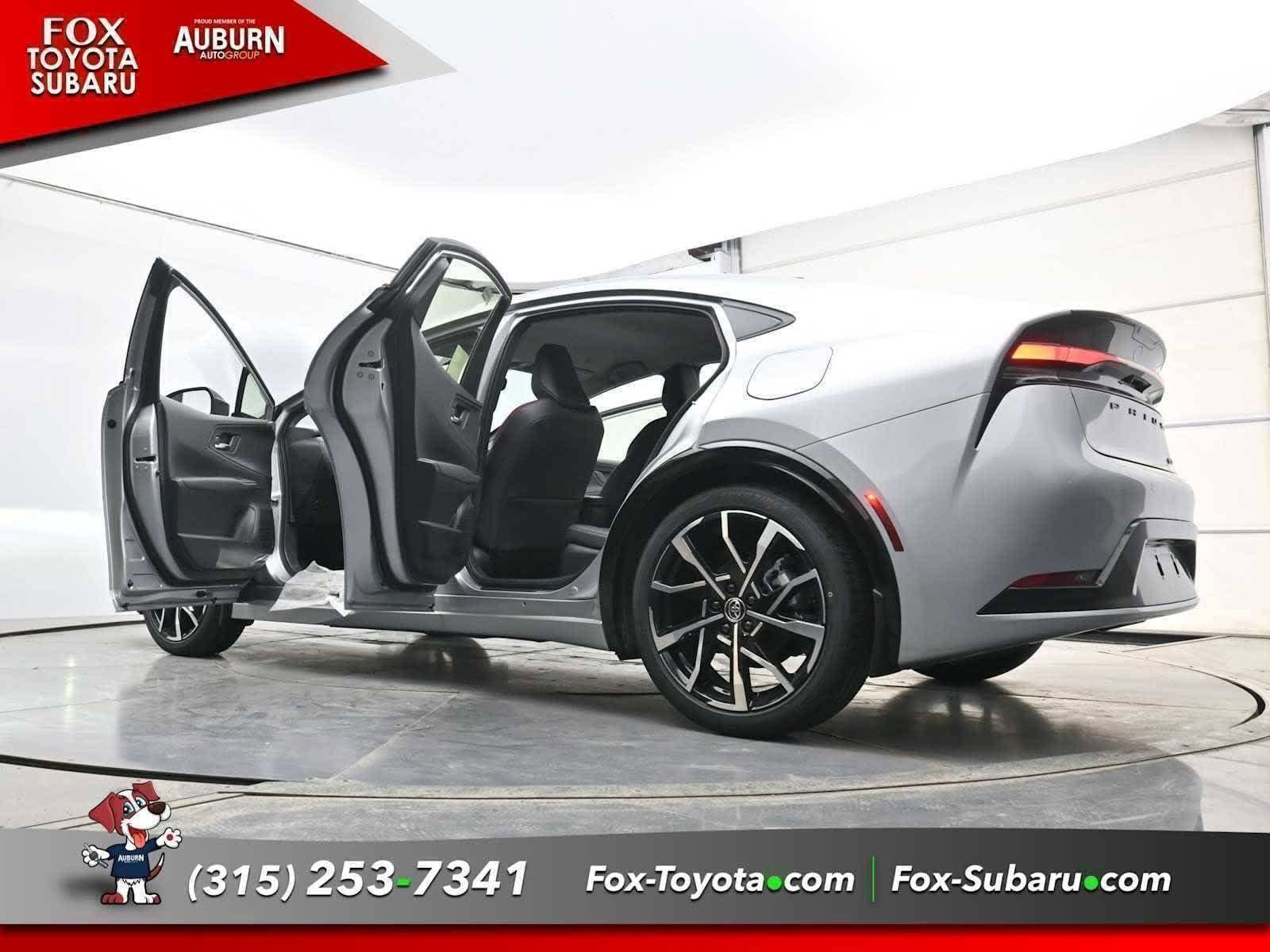 2026 Toyota Prius Plug-in Hybrid XSE - Photo 28