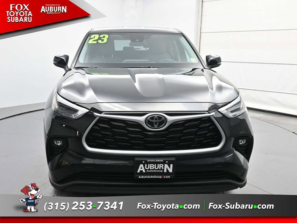 Used 2023 Toyota Highlander LE SUV