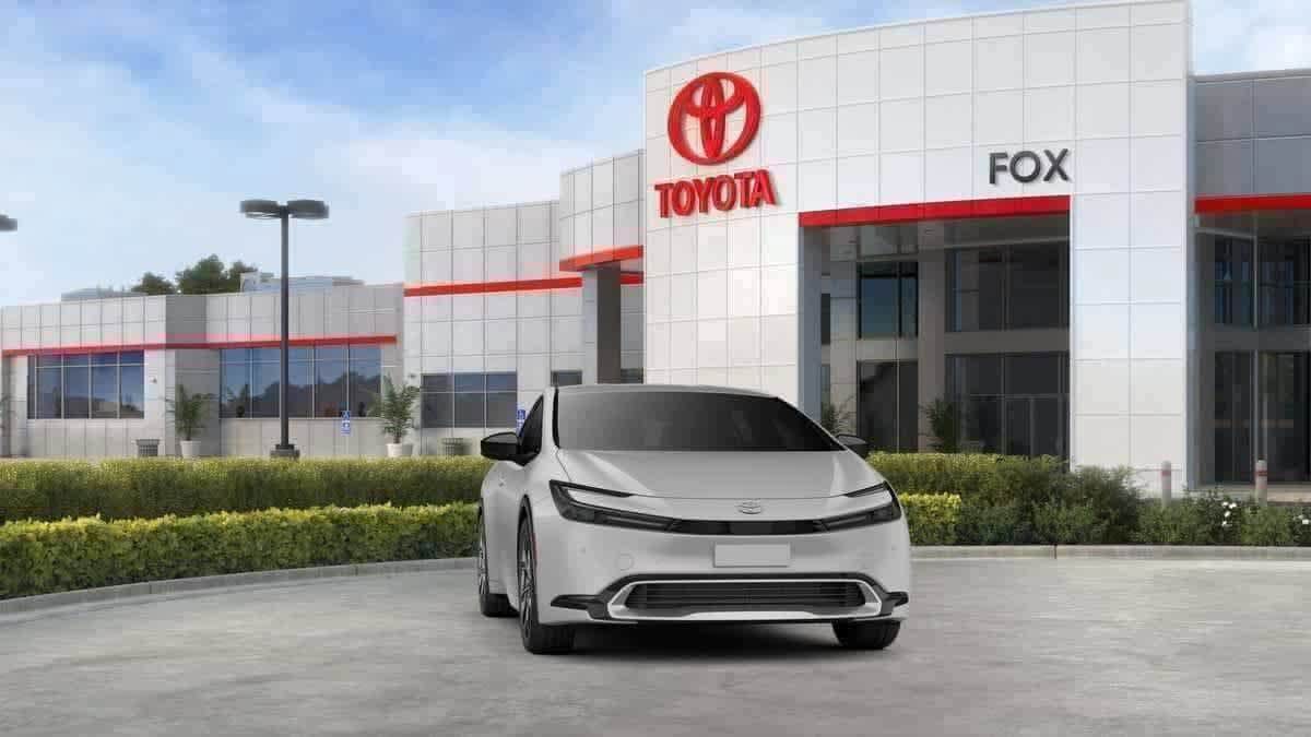 2026 Toyota Prius Plug-in Hybrid XSE - Photo 16
