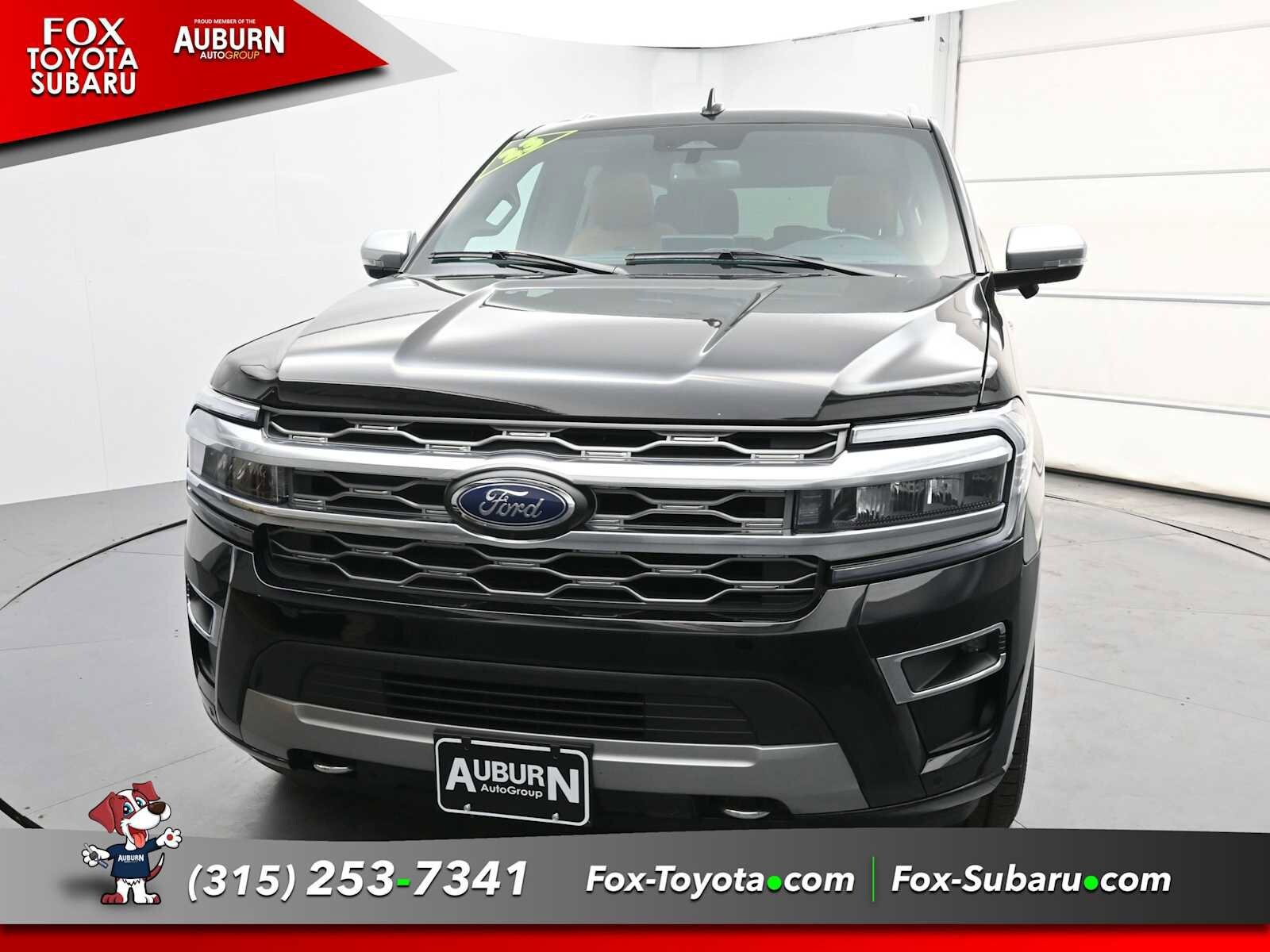 2023 Ford Expedition MAX Platinum photo 2