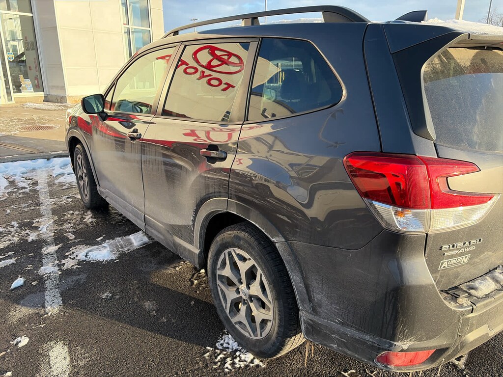 Used 2021 Subaru Forester Premium SUV