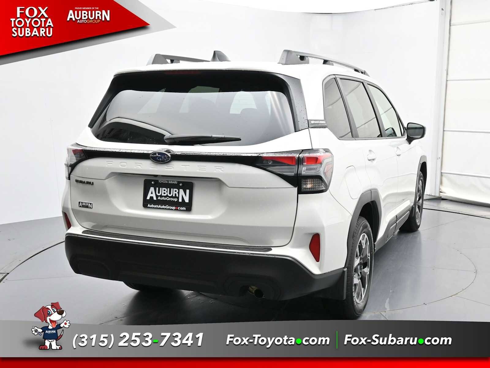 2025 Subaru Forester Premium Base photo 3