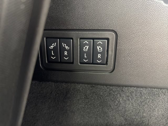 2025 Cadillac XT6 Sport - Photo 18