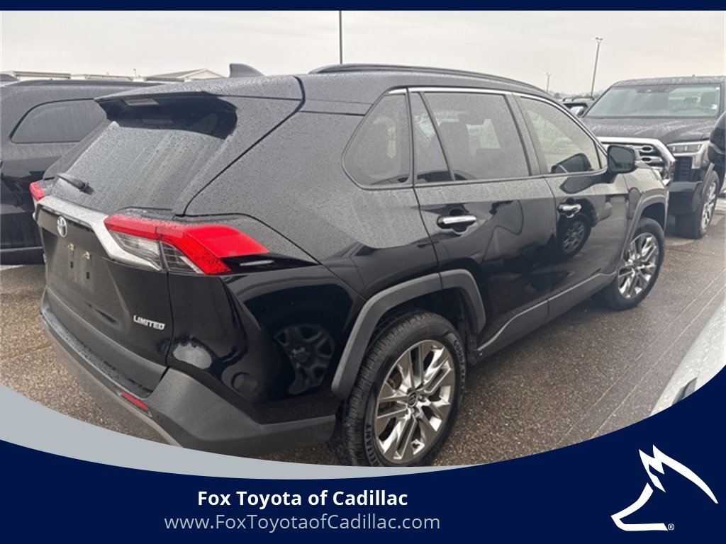 2020 Toyota RAV4 Limited photo 2