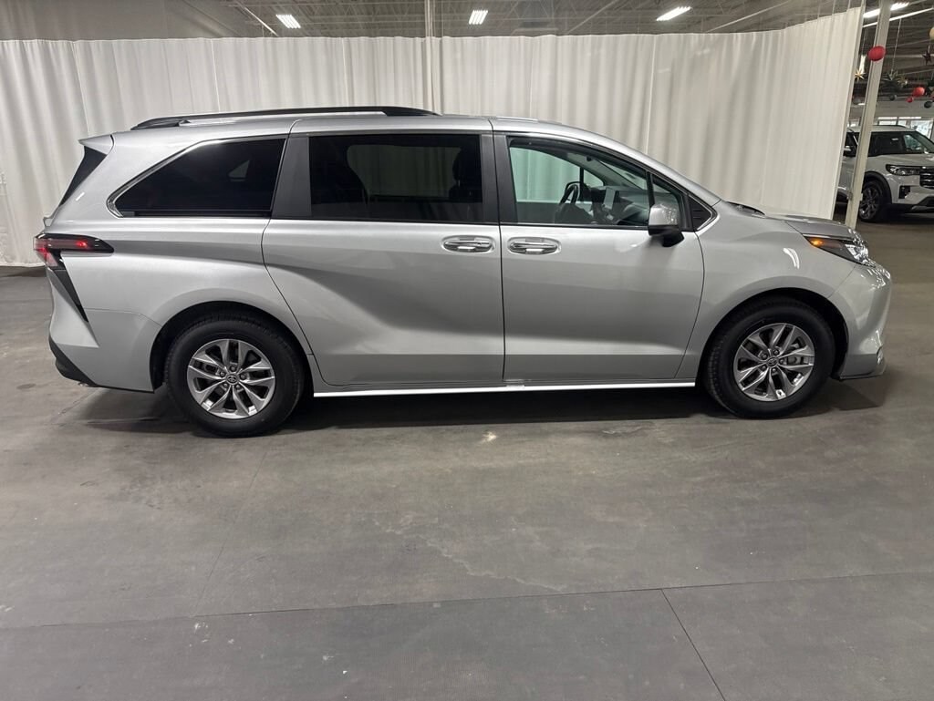 Certified 2025 Toyota Sienna XLE Van Passenger Van