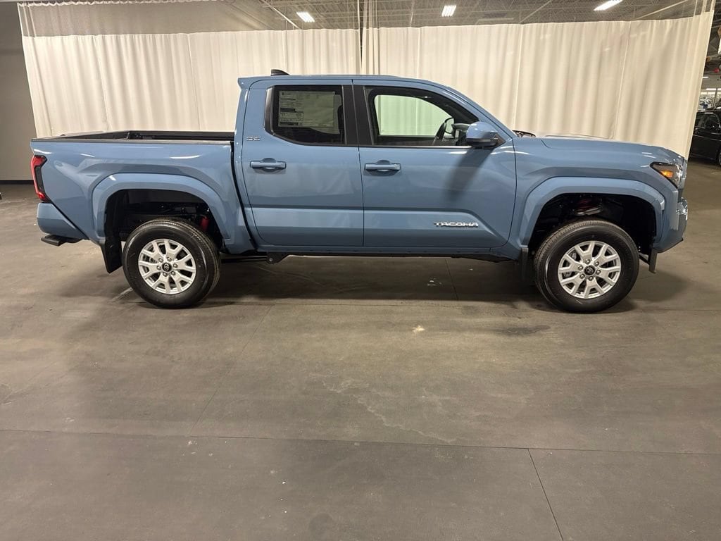 New 2026 Toyota Tacoma SR5 4X4 DOUBLE CAB