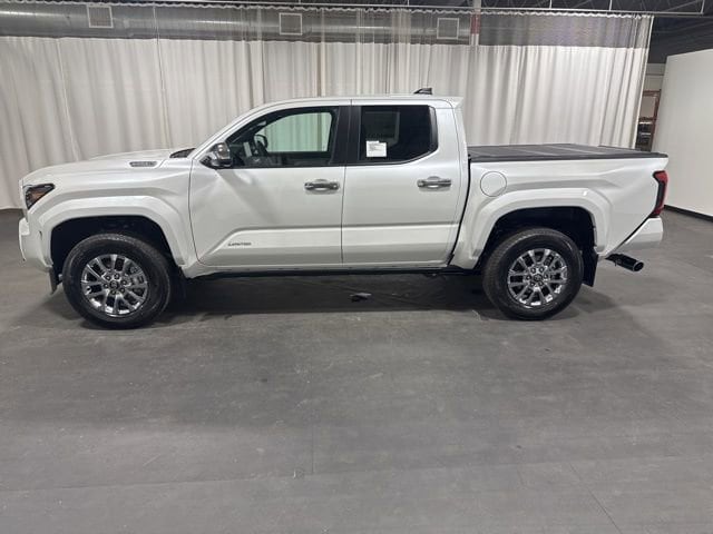 2026 Toyota Tacoma Limited - Photo 9