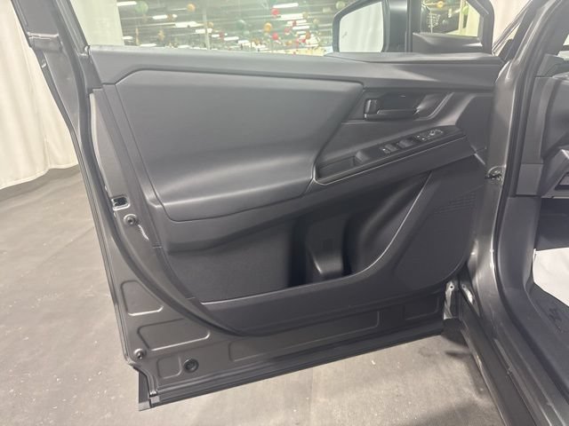 2026 Toyota bZ XLE - Photo 10