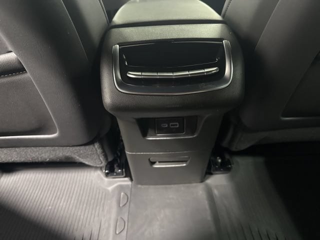 2025 Cadillac XT6 Sport - Photo 15