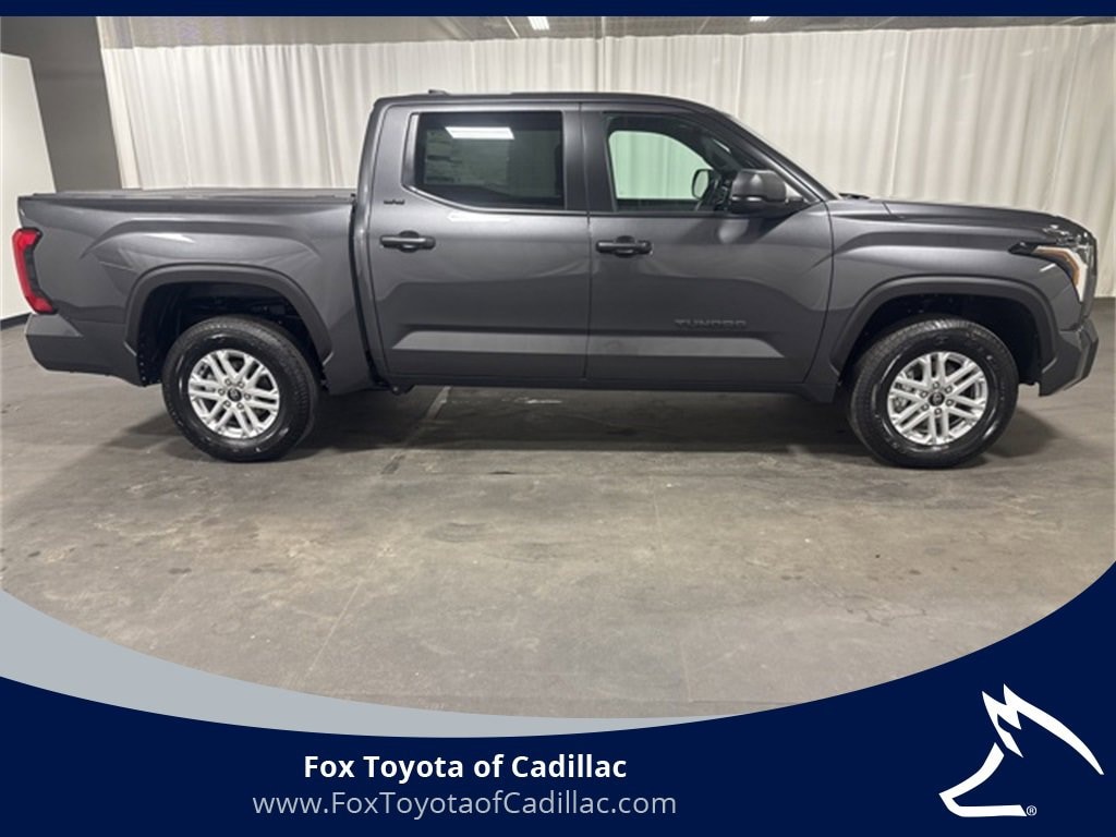 New 2026 Toyota Tundra SR5 SR5 CREWMAX 5.5