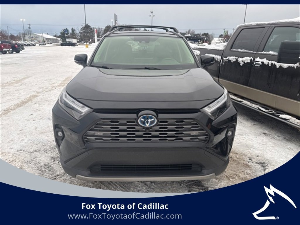 Used 2022 Toyota RAV4 Hybrid SE SUV