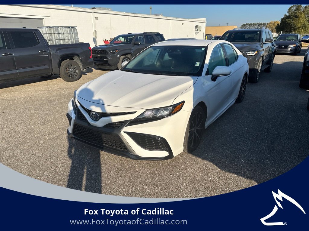  Toyota Camry Hybrid
