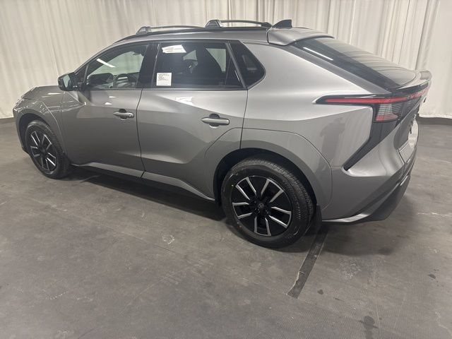 2026 Toyota bZ XLE - Photo 7