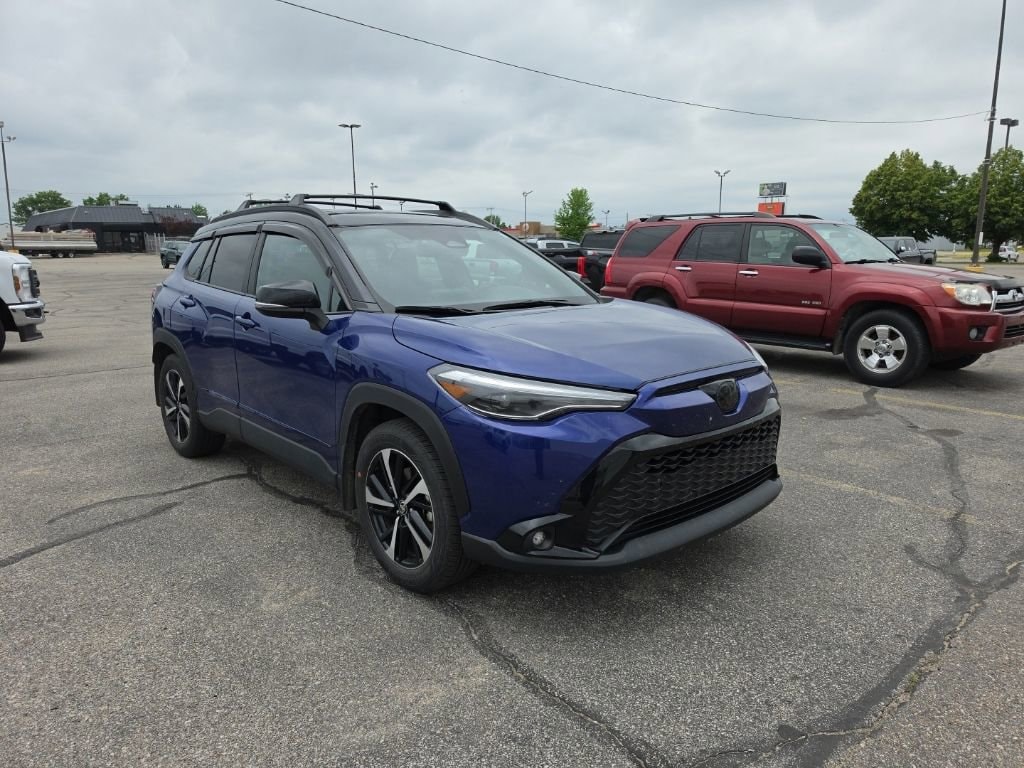 Used 2025 Toyota Corolla Cross Hybrid Hybrid XSE SUV