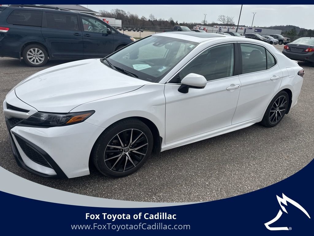 2023 Toyota Camry SE