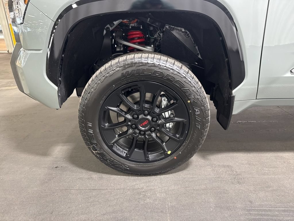 New 2026 Toyota Tundra i-FORCE MAX Platinum PLATINUM CREWMAX 6.5