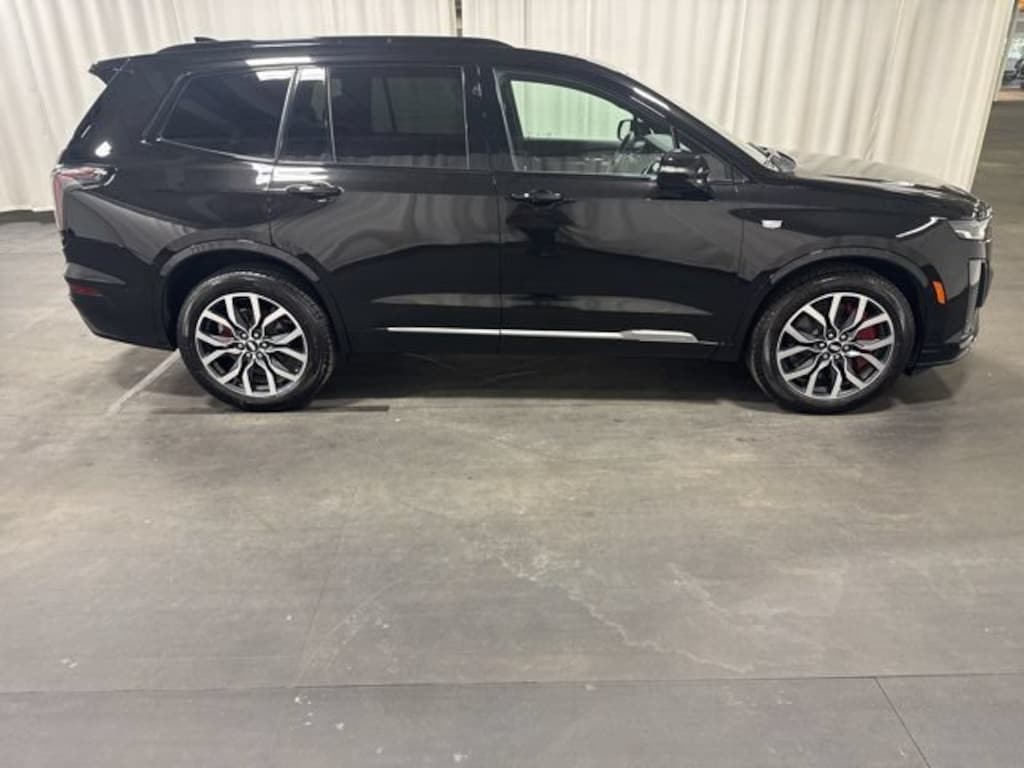 Used 2025 CADILLAC XT6 Sport SUV