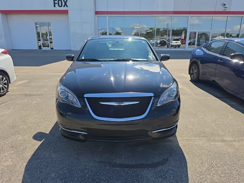 Used 2013 Chrysler 200 Limited with VIN 1C3CCBCG8DN719518 for sale in Cadillac, MI