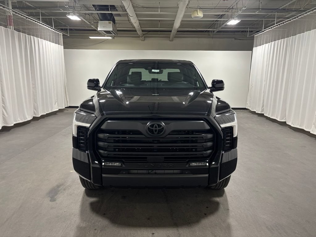 New 2026 Toyota Tundra Limited LIMITED CREWMAX 5.5
