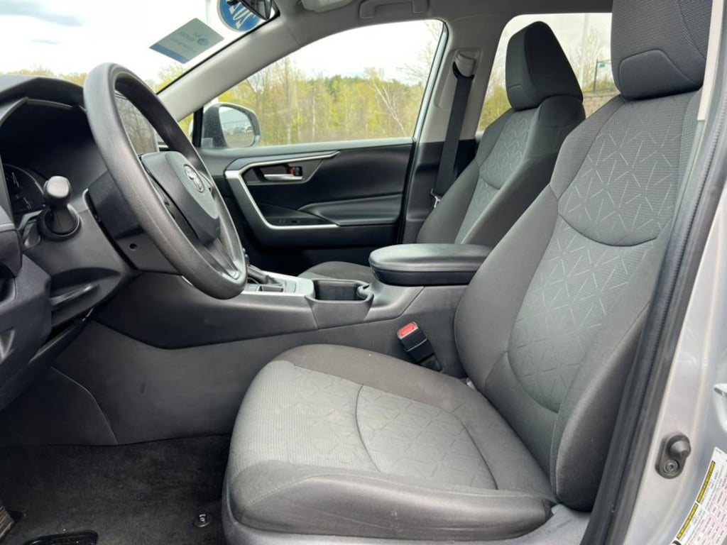 Used 2024 Toyota RAV4 XLE SUV