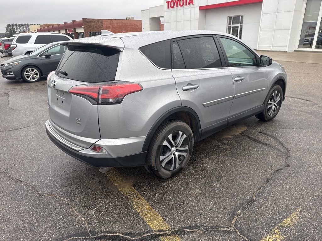 Used 2018 Toyota RAV4 LE SUV