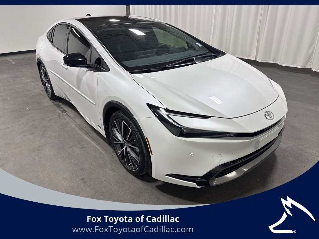 Used 2025 Toyota Prius XLE Hatchback