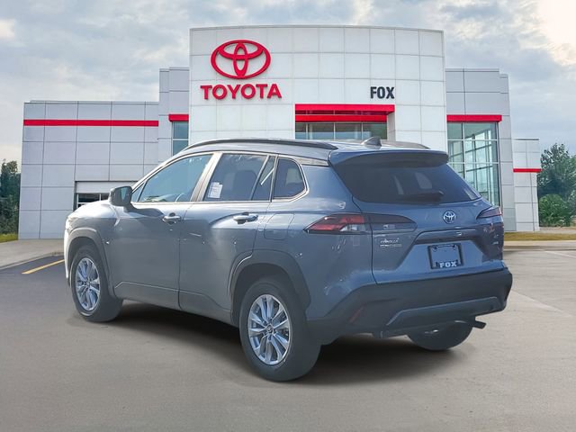 2026 Toyota Corolla Cross LE photo 3