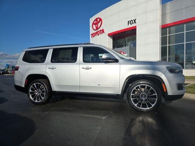 2022 Jeep Wagoneer Series III's photo