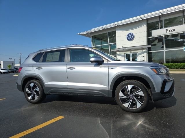 2023 Volkswagen Taos 1.5T SE 4Motion's photo