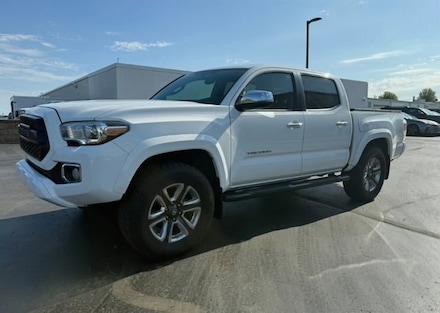 2017 Toyota Tacoma Limited Truck