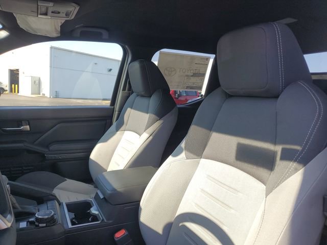 2025 Toyota Tacoma TRD Sport - Photo 10