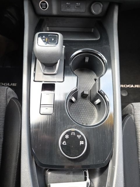 2023 Nissan Rogue SV - Photo 18