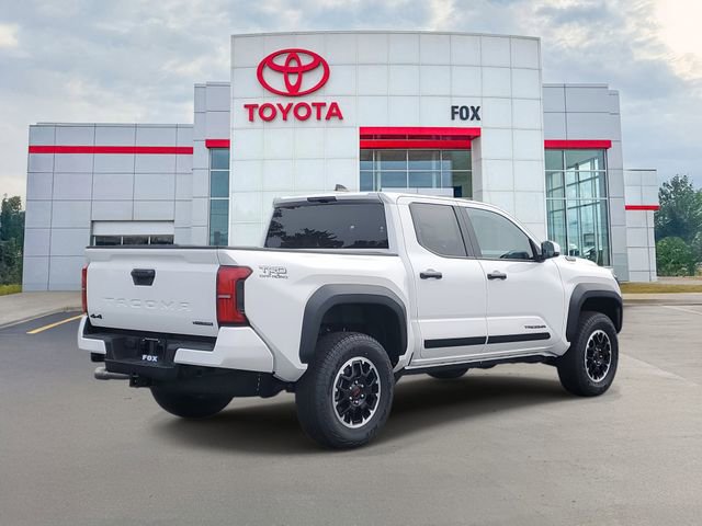 2025 Toyota Tacoma TRD Off-Road photo 4