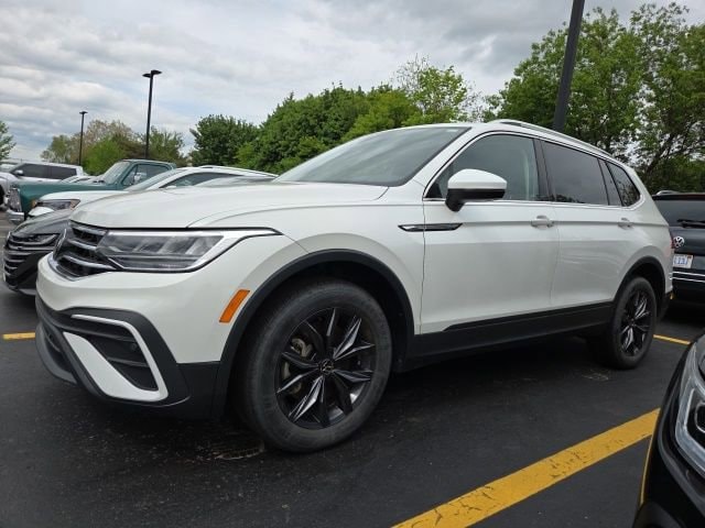 2023 Volkswagen Tiguan 2.0T SE's photo