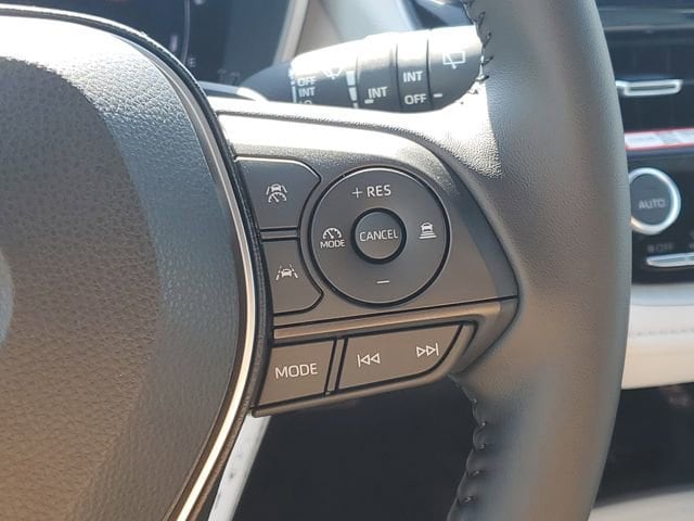 2026 Toyota Corolla Hatchback XSE - Photo 14