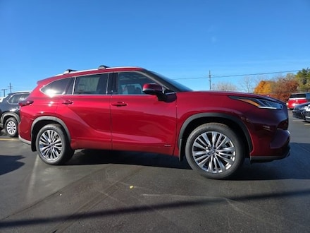 2025 Toyota Highlander Hybrid Platinum Sport Utility