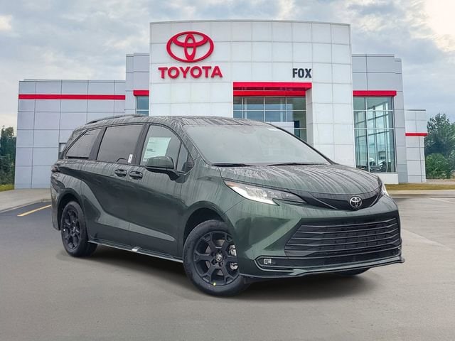 2026 Toyota Sienna Woodland Edition's photo