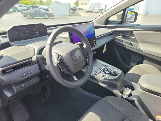 2026 Toyota C-HR SE - Photo 13