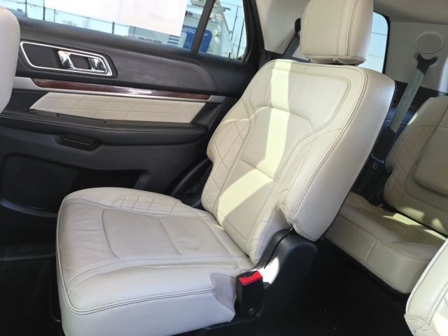 2017 Ford Explorer Platinum - Photo 23