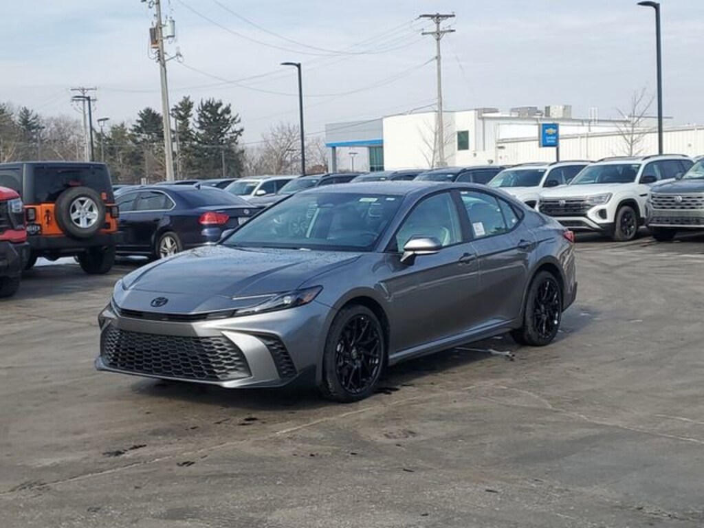 New 2026 Toyota Camry SE Sedan