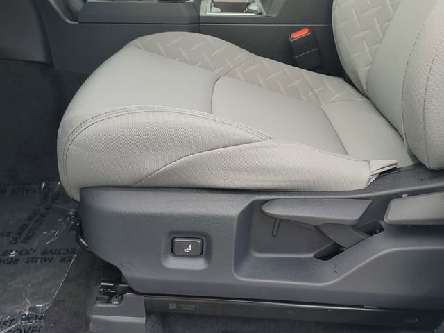 2025 Toyota Tacoma SR5 - Photo 12