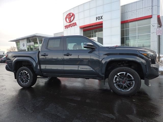 2024 Toyota Tacoma TRD Sport's photo